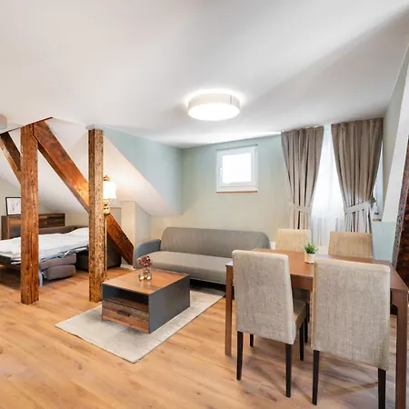 Betweenthelakes Penthouse * インターラーケン