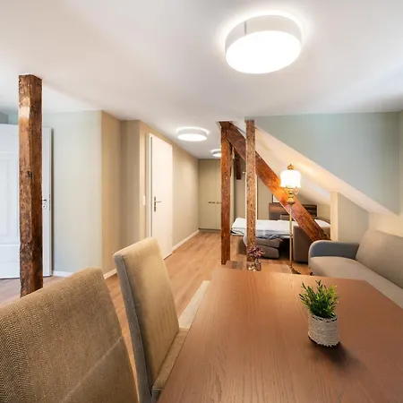 Betweenthelakes Penthouse 公寓 因特拉肯