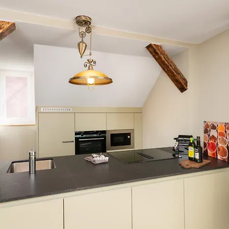 Betweenthelakes Penthouse *