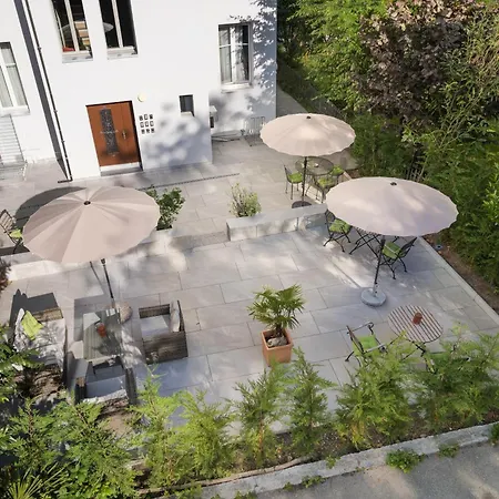 Betweenthelakes Penthouse インターラーケン