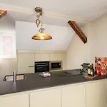 Betweenthelakes Penthouse *